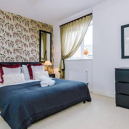 Stylish Townhouse Chester City Centre With Parking Bagian luar foto