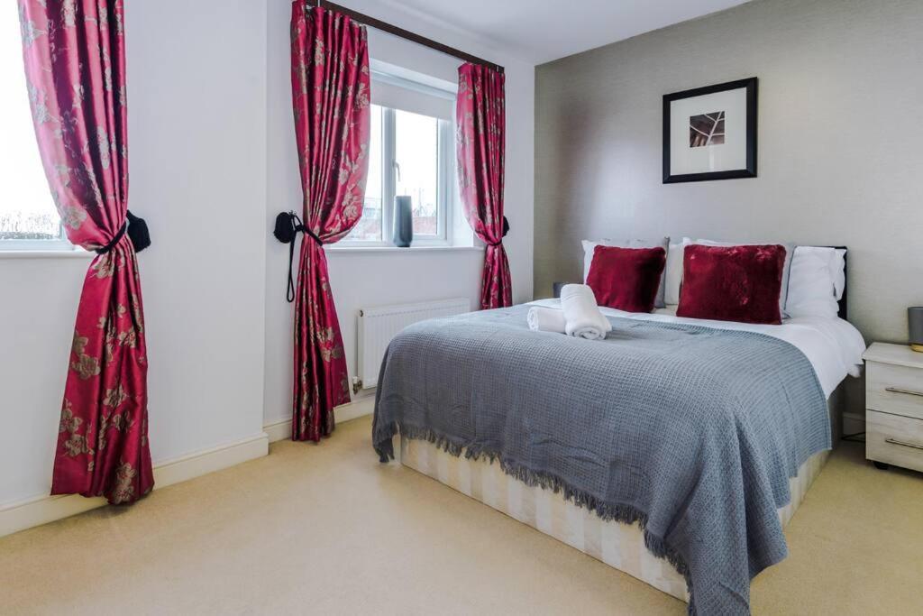 Stylish Townhouse Chester City Centre With Parking Bagian luar foto