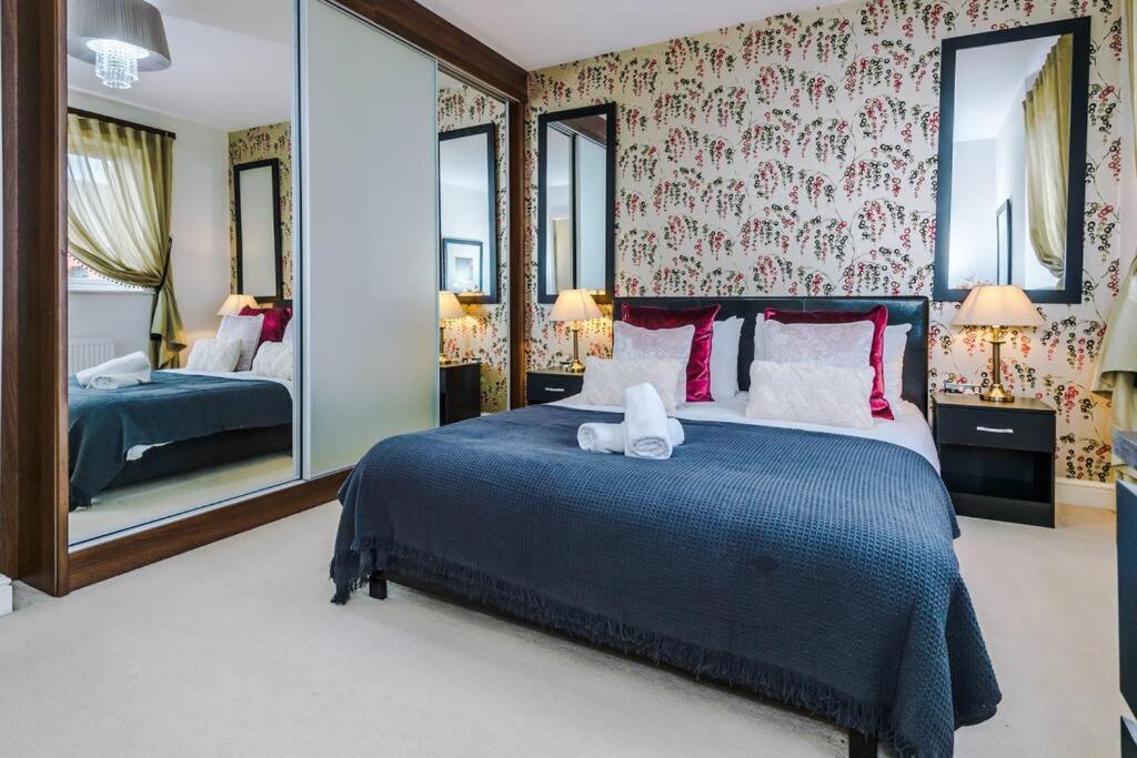 Stylish Townhouse Chester City Centre With Parking Bagian luar foto