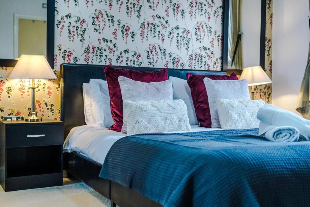 Stylish Townhouse Chester City Centre With Parking Bagian luar foto