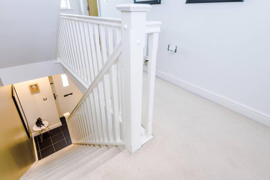 Stylish Townhouse Chester City Centre With Parking Bagian luar foto